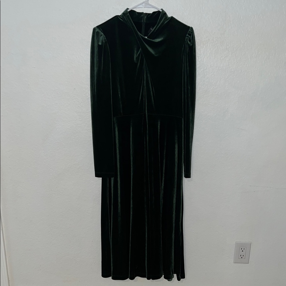 Maison Tara Dark Green Velvet Long Sleeve Dress